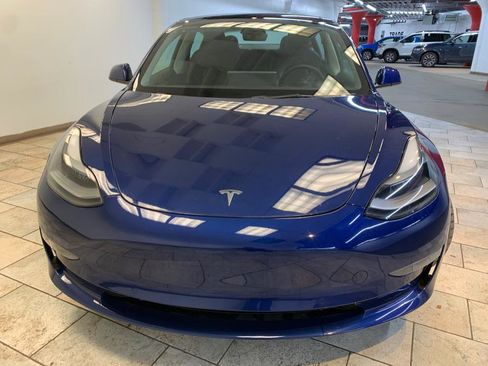 Used 2022 Tesla Model 3 Performance image 3