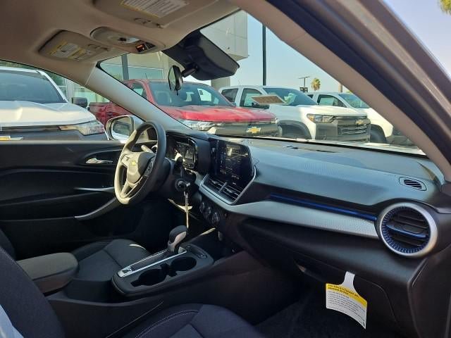 New 2026 Chevrolet Trax LS w/ LS Convenience Package FWD image 28