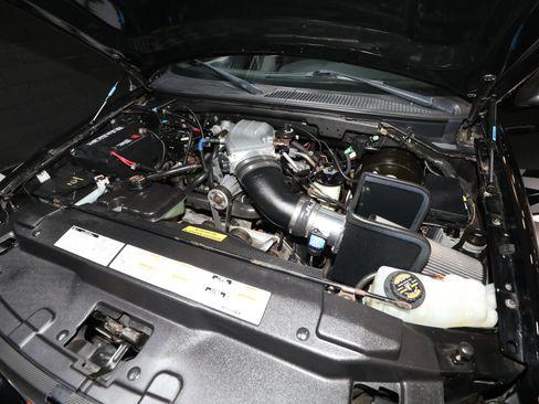 Used 2000 Ford F150 Lightning RWD image 2