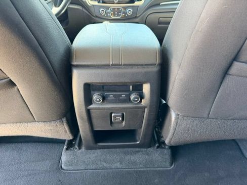 Used 2020 Chevrolet Traverse LT AWD/4WD image 20