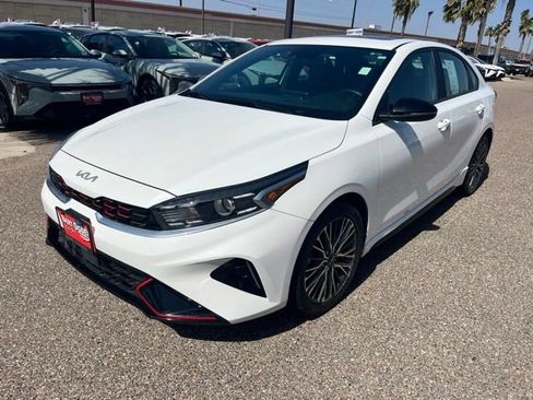 Used 2023 Kia Forte GT-Line w/ GT-Line Premium Package FWD image 3