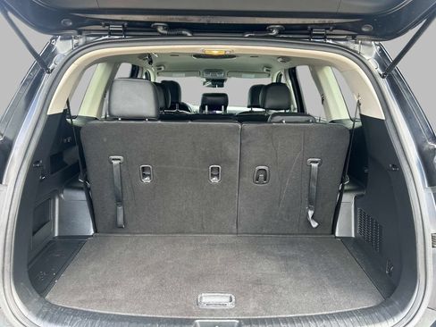 Used 2022 Kia Telluride LX AWD/4WD image 11