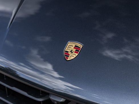 Certified 2026 Porsche Macan AWD/4WD image 19