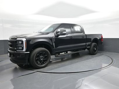 Used 2025 Ford F250 XLT w/ Black Appearance Package