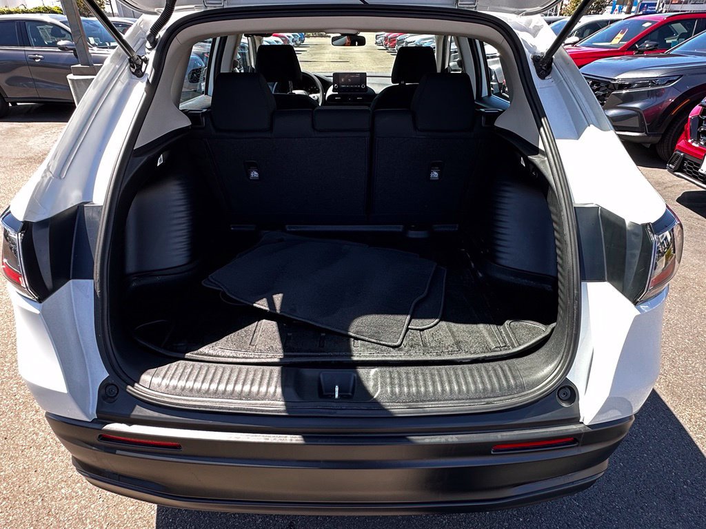 Used 2024 Honda HR-V LX image 9