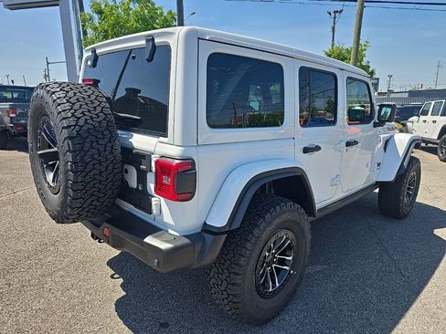 New 2026 Jeep Wrangler Unlimited Rubicon AWD/4WD image 3