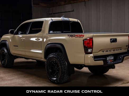 Used 2019 Toyota Tacoma TRD Off-Road w/ Technology Package image 7