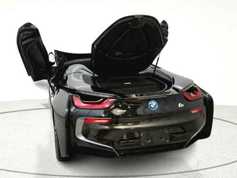 Used 2019 BMW i8 Roadster AWD/4WD image 13