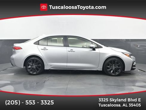 Used 2026 Toyota Corolla SE w/ SE Premium Package AWD/4WD image 1