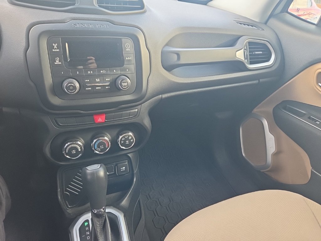 Used 2015 Jeep Renegade Sport w/ Power & Air Group FWD image 14
