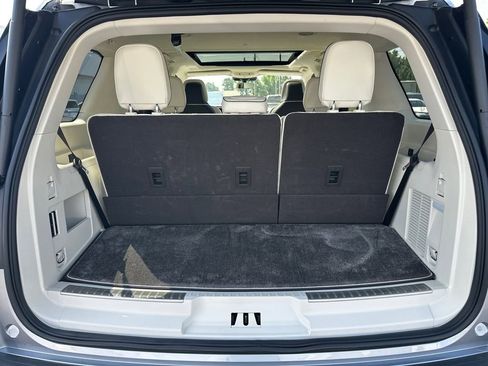 Used 2024 Lincoln Navigator Black Label AWD/4WD image 19