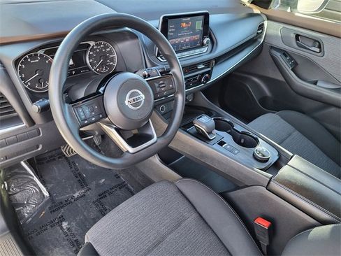 Used 2021 Nissan Rogue S image 14