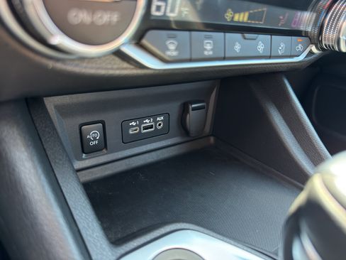 Certified 2024 Nissan Sentra SR FWD image 20