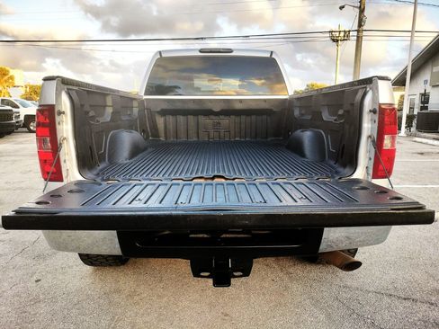 Used 2012 Chevrolet Silverado 2500 LT w/ Snow Plow Prep Package image 8