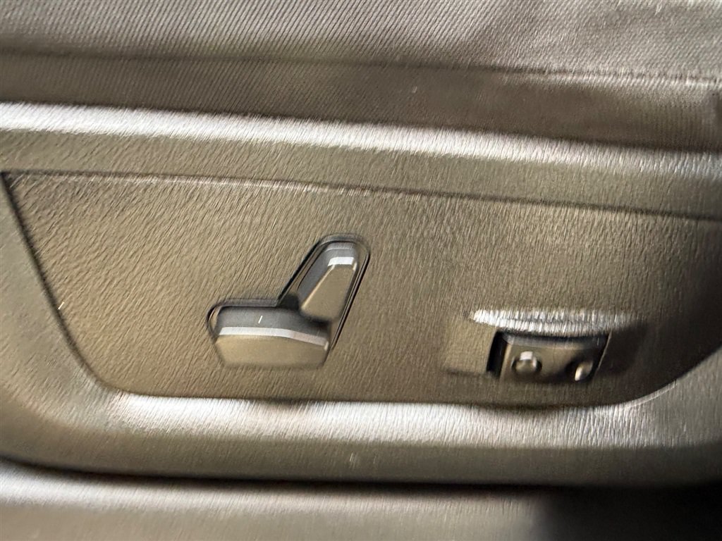 Used 2022 RAM 2500 Big Horn AWD/4WD image 8