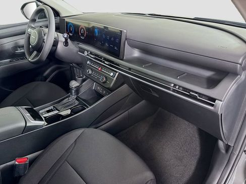 New 2026 Hyundai Tucson SE image 30