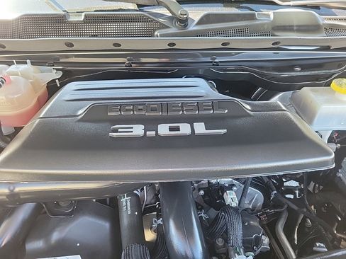 Used 2021 RAM 1500 Limited image 14