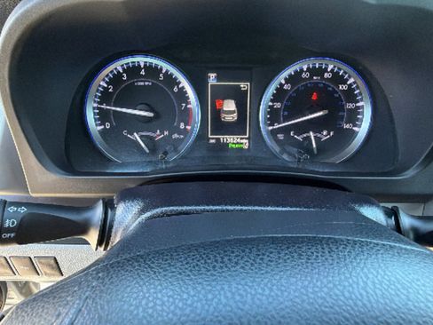 Used 2019 Toyota Highlander Limited image 21