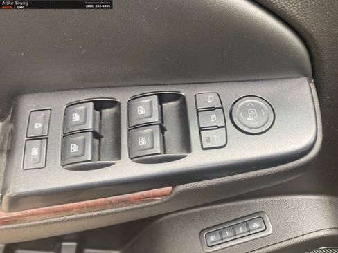 Used 2015 GMC Yukon SLT w/ HD Trailering Package AWD/4WD image 22