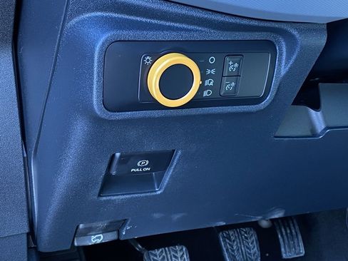 Used 2022 Ford Bronco Base image 8