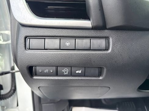 Certified 2026 Nissan Rogue SL AWD/4WD image 23