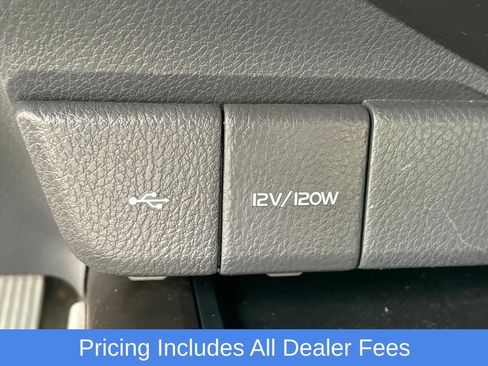 Used 2022 Toyota Camry SE FWD image 21