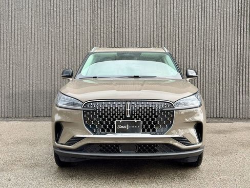New 2026 Lincoln Aviator AWD image 3