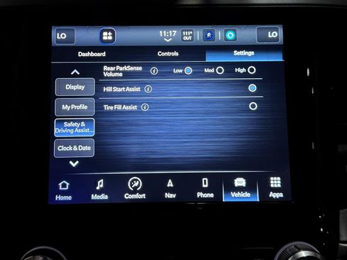 Used 2022 RAM 3500 Tradesman w/ Chrome Appearance Group AWD/4WD image 15