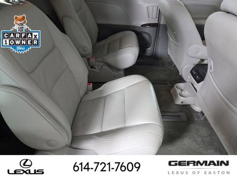 Used 2018 Toyota Sienna XLE w/ XLE Navigation Package image 23