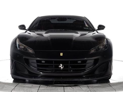 Used 2019 Ferrari Portofino RWD image 14