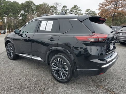 Used 2026 Nissan Rogue Platinum w/ Platinum Premium Package image 7