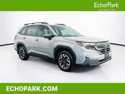 Used 2026 Subaru Forester Premium AWD/4WD image 1