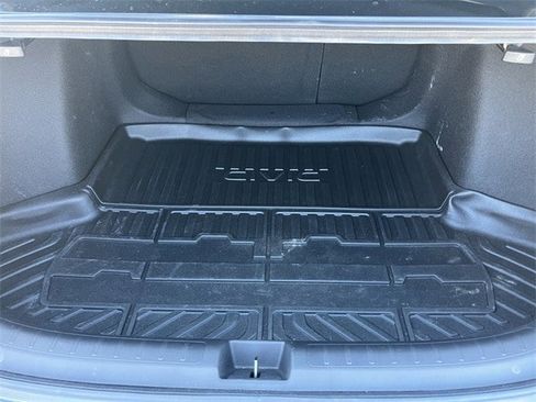 Used 2025 Honda Civic Sport image 32