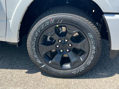 New 2026 RAM 1500 Big Horn w/ Night Edition AWD/4WD image 11
