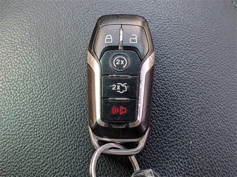 Used 2016 Ford Explorer XLT w/ Equipment Group 202A image 30