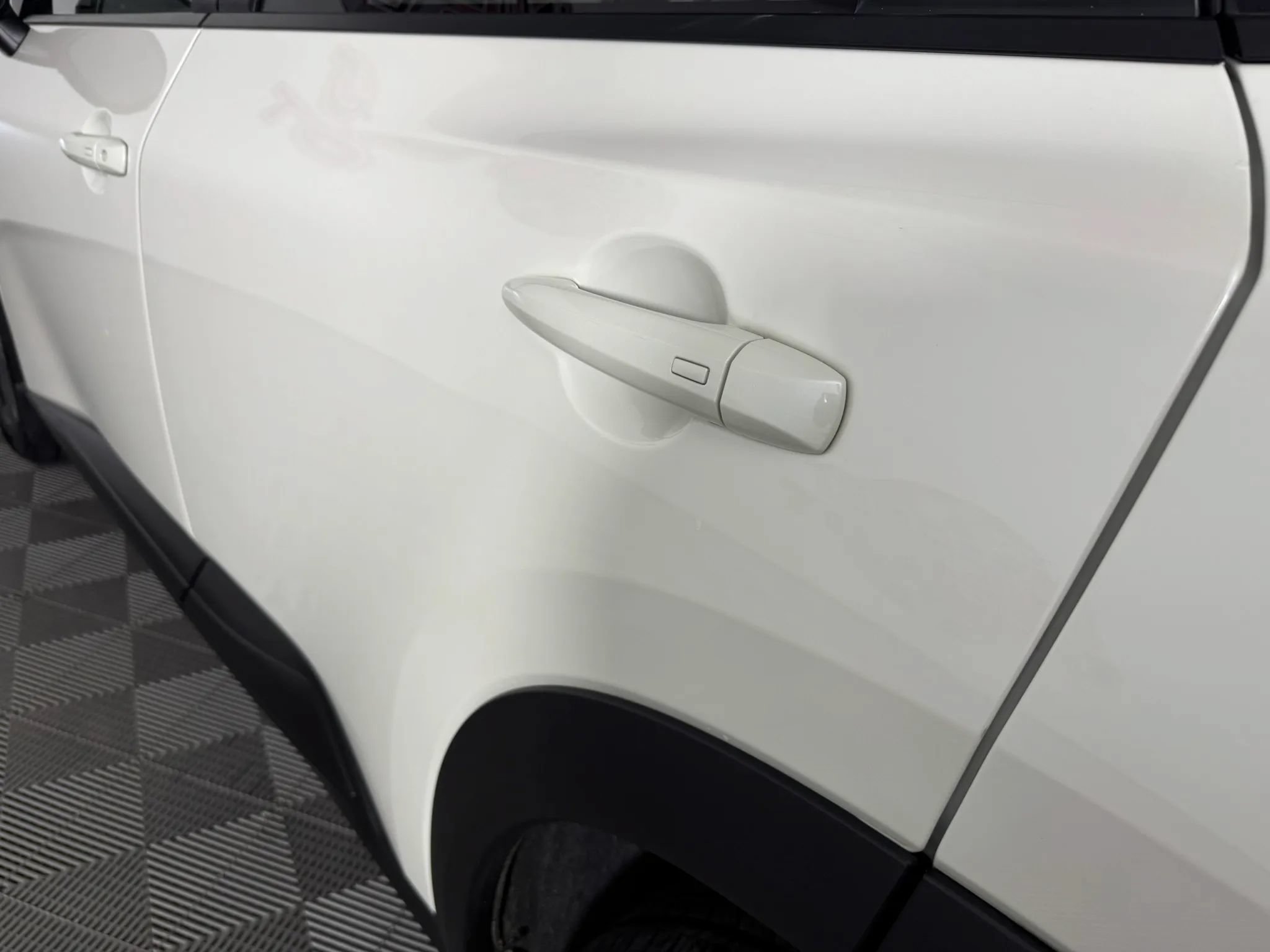 Used 2023 Nissan Rogue SV AWD/4WD image 25