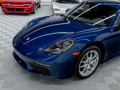 Used 2023 Porsche 718 Cayman image 11