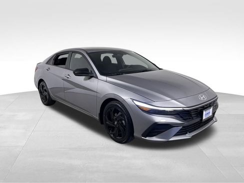 New 2026 Hyundai Elantra Sport FWD image 7