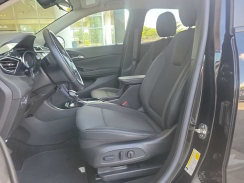 Used 2023 Buick Encore GX Preferred w/ Cold Weather Comfort Package AWD/4WD image 13