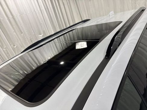 New 2026 Chevrolet Traverse Z71 w/ Enhanced Driving Package image 7