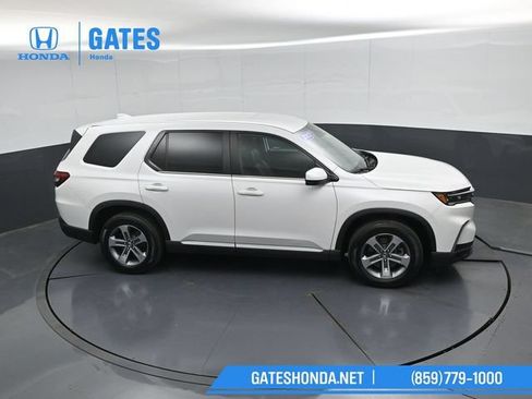 Certified 2023 Honda Pilot EX-L image 47