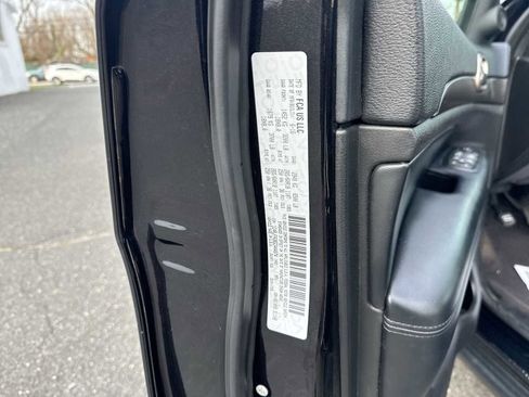 Used 2016 Jeep Grand Cherokee Laredo w/ Quick Order Package 23E image 34