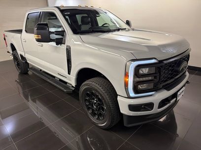 New 2026 Ford F350 Lariat w/ Black Appearance Package