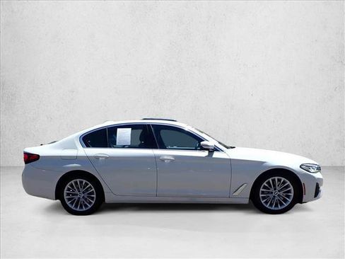 Used 2021 BMW 530i xDrive w/ Convenience Package AWD/4WD image 5