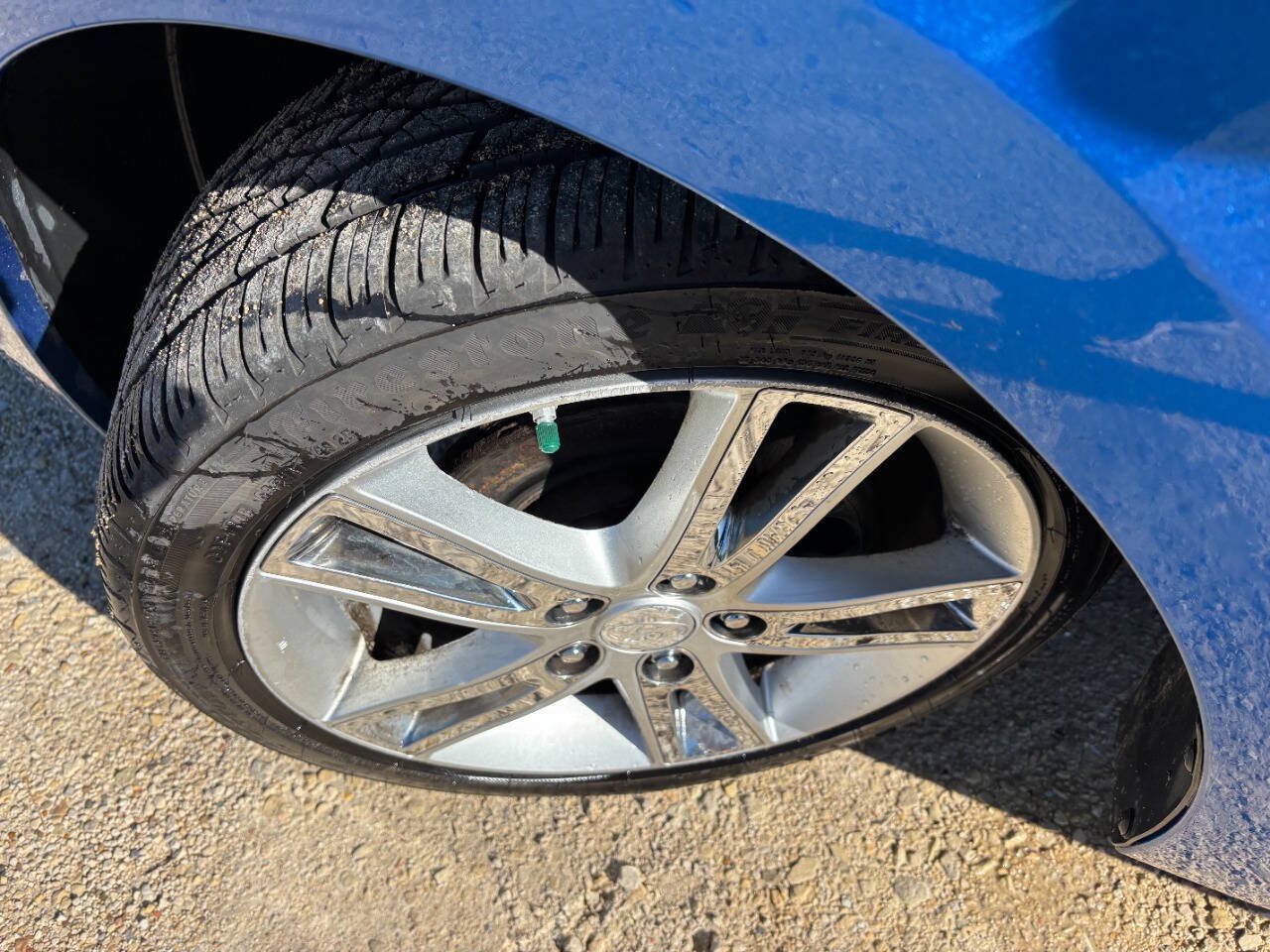Used 2010 Hyundai Elantra SE FWD image 5