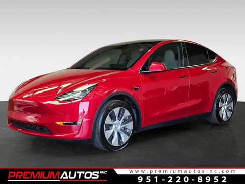 Used 2023 Tesla Model Y Long Range AWD/4WD image 1