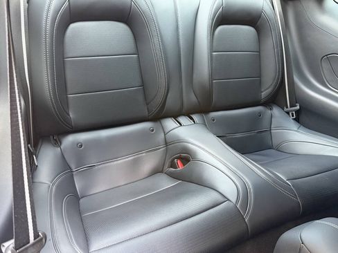 Used 2025 Ford Mustang GT Premium RWD image 17