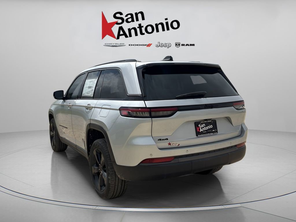 New 2026 Jeep Grand Cherokee Limited w/ Limited Altitude Package AWD/4WD image 11