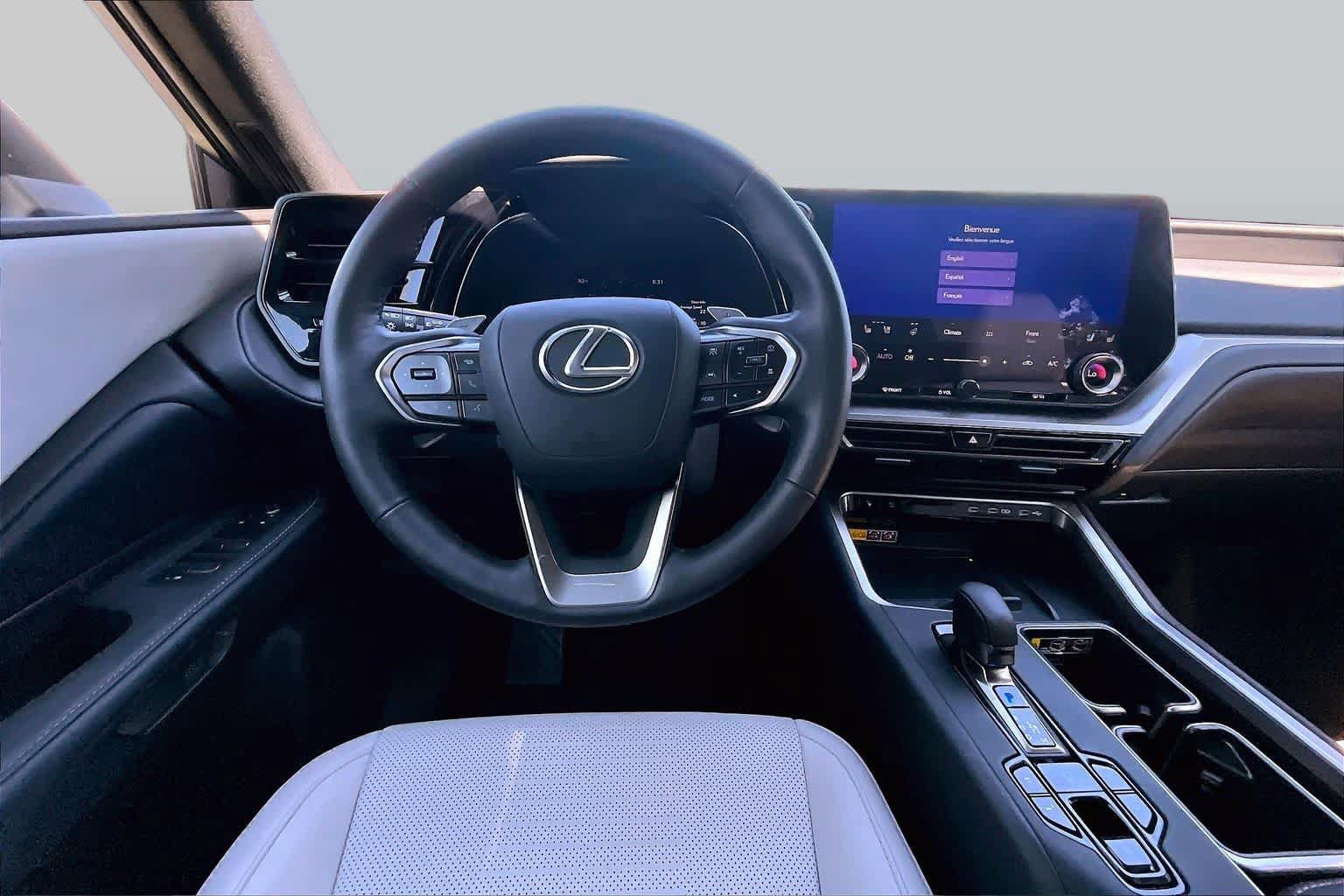 Used 2025 Lexus TX 350 AWD w/ Technology Package image 6