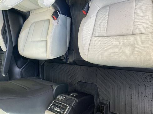 Used 2022 Subaru Ascent Premium w/ Convenience Package image 12